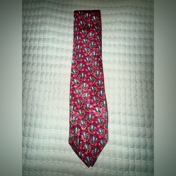 Christian Dior Red Patterned Men's Tie. 100% printed polyester. EUC - Picture 6 of 6